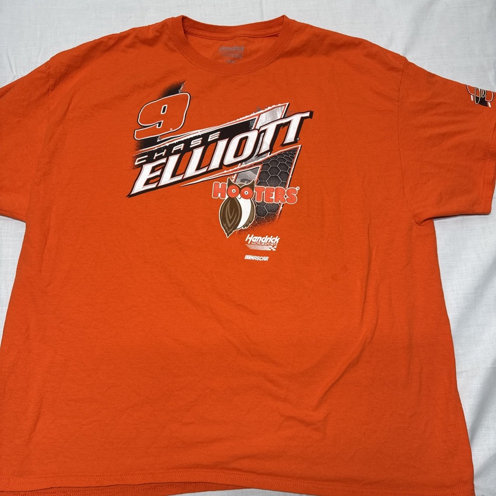 NASCAR Chase Elliott Hendrick Motorsports Men's XXL T-Shirt Hooters Orange 2020